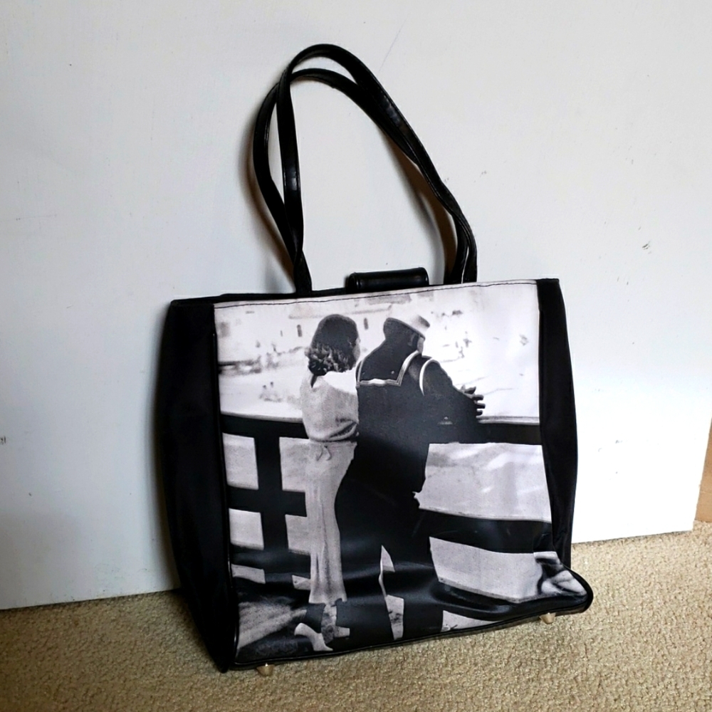 Black & White Purse of Classic Sailor & Woman standing on the pier